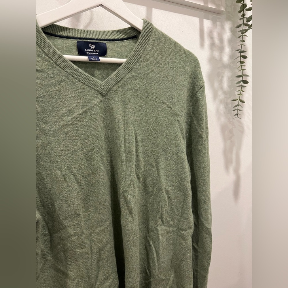 Lands End Sweater - Picture 3 of 3